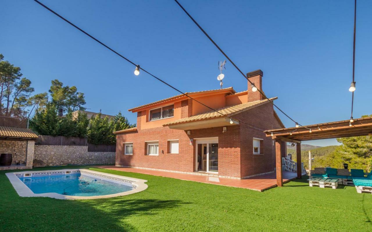 Mas Mestre Con Una Capacidad De 6 A 8 Huespedes Cerca De Sitges Olivella Exterior photo